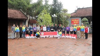 Câu lạc bộ xe đạp thể thao thành phố Uông Bí trao 15 suất quà hỗ trợ hộ cận nghèo tại phường Trưng Vương