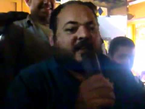 الراجل ابو جلابية اللي نزل في ماتش الزمالك