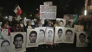 Meksika'da kayıp öğrenci protestosu