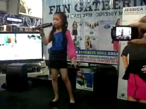 Mini Jay singing 