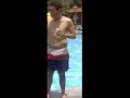 En la alberca haciendo cochinadas exitado por el cloro 3