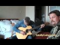 Tommy Emmanuel plays Neil Hogan's Ed Claxton guitar Voir la Vidéo