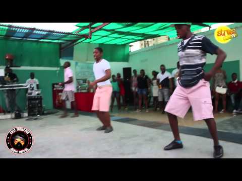 toques de house - Os Bop Lux : Mauro Gaugau; Licinio; Dicanza; Windeck; Edybrando Festa: Family Fine do Marsal Local: Marsal.