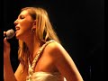 laure milan a la cigale \"plus de pleurs\"
