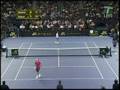 4 Aces in a row by Federer against Sampras, who reacts funny