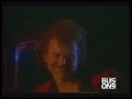 excelente cancion del productor,arreglista y cantante matthew wilder,que sin embargo no igualo el exito de su 