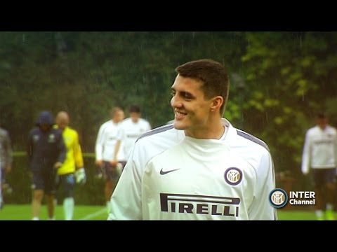 LAVORO AL CHIUSO LAVORO AL CHIUSO