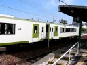 小海線ディーゼルカー小淵沢行野辺山駅発車