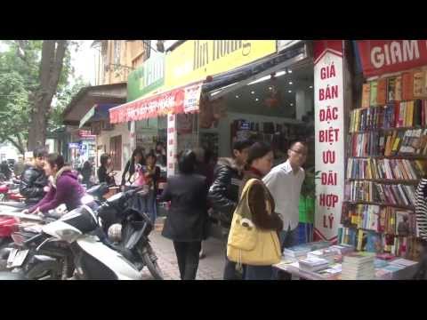 hanoi - http://tourvideos.com/ Continuing our walking tour of Hanoi, Vietnam, in the Old Quarter, a fascinating place. We visit the main food market and walk the bus...