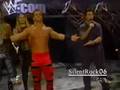 videos de The Rock going to war with four men..