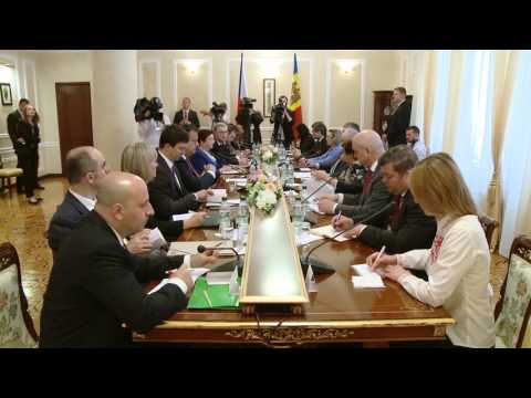 Moldovan president meets Czech PM
