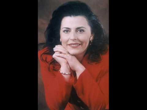 نتالي - ميادة بسيليس