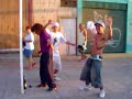 ESTE ES UN VIDEO DONDE SALGO BAILANDO JUNTO AL PIBE CON UN CURAO AFUERA DE LA VILLA EL ENSUEÑO,VEAN COMO MIRA LA GENTE JAJAJA