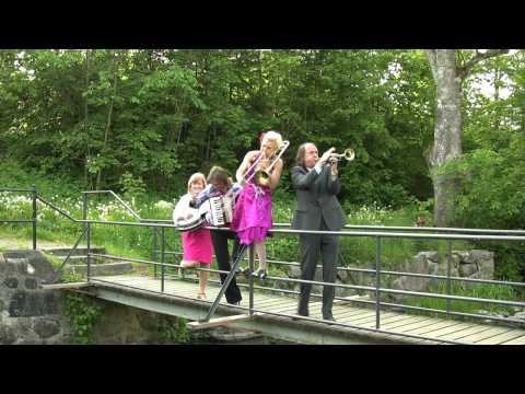 Carling - Musicvideo with the Carling family in Stockamöllan.