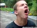 Pacanas suvalgo astriausia pasaulio pipira (Bhut Jolokia)