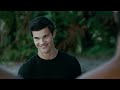 Richard Roeper reviews the latest installment of the Twilight Saga in this Youtube Exclusive Review.