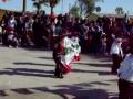 Yael Itamar y Kiara bailando el jarabe tapatio