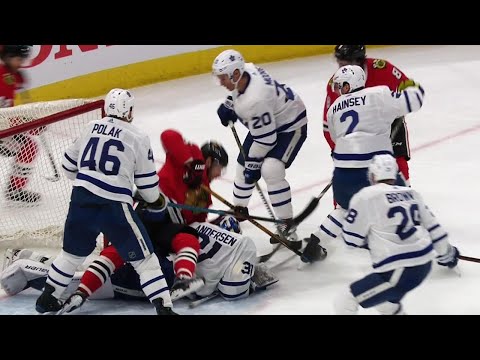Video: Blackhawks tie game but Maple Leafs argue Andersen was interfered with