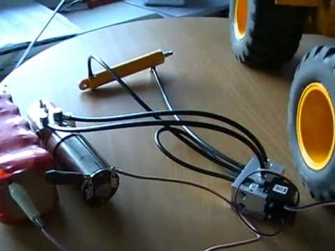 leimbach - minihydraulick für modelle und modellbau jeder art this is the mini-hydraulic of the company www.leimbach modellbau.de because you get everything you need fo...