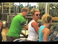 Britney spends a few minutes on the treadmill before moving onto the excerise bike for a quick spin!!!
California, USA.
(c) jfxonline/retna.tv www.re