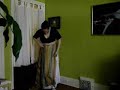 How to wear a sari