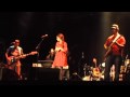 Mariana Aydar canta