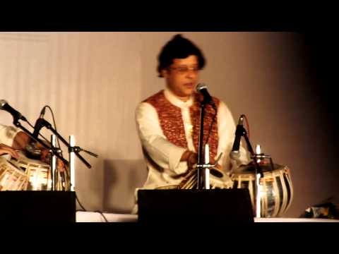 chatterjee - Live at Allah rakha jayanti sangeet samaroh,Pune,2012.