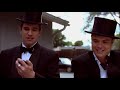 ross (ross patterson) and his out-of-work girlfriend, lindsay (tara reid), are down on their luck until their stoner roommate suggests they hit the highway as as a professional bowling team. suited up as polyester pimps 