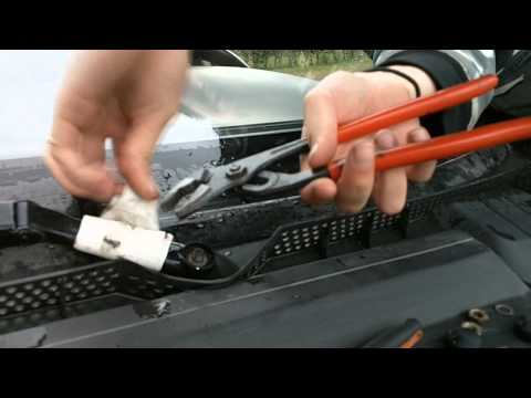 how to remove vectra b door