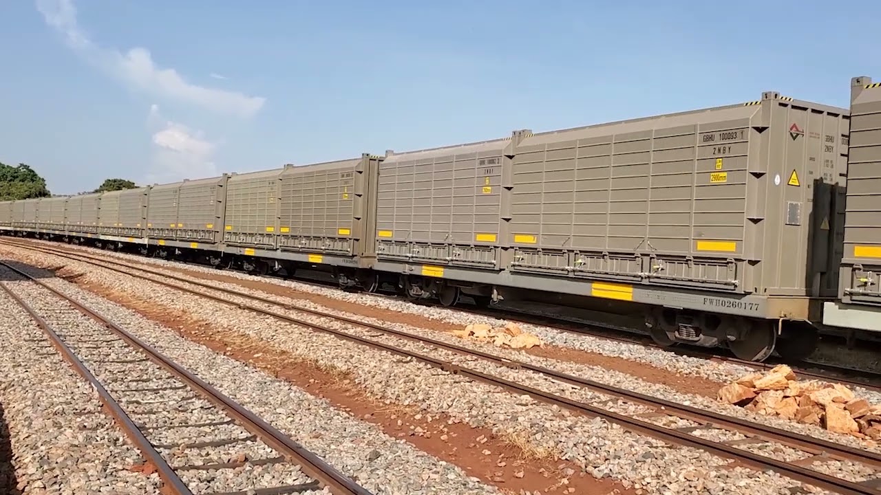 TRAIN WITH GRAIN