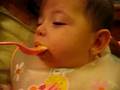 Primera comida de Jazmin