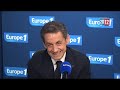 angela merkel fait une d�claration d'amour enflamm�e � nicolas sarkozy. retrouvez les chroniques de nicolas canteloup sur http://www.europe1.fr/divertissemen...