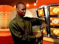 videos de How to Pop Champagne (Video of the year) Too hilarious, drop dead funny