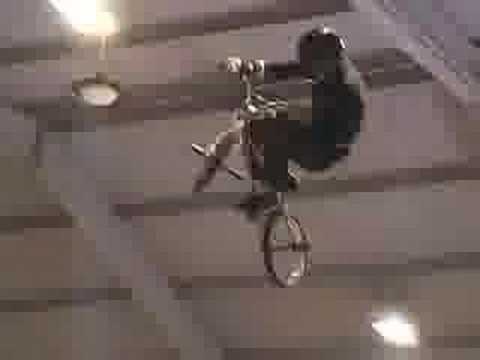 BMX VIDEOS, BIKES, TRICKS, STUNTS, CRASHES
