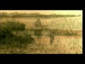 Here is a beautiful song by Farhad Darya sang for Musafir people. Its a song from one of Farhad's old albums (Gulom Gulom). The video is edited by Waris Achakzai from Quetta.The track is in Pashto and the images are taken from an award winning old Afghan movie called: De Kusoo Sargardaan.Enjoy