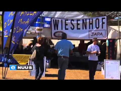 “Ons wil Innibos die beste fees maak” / “We want to make Innibos the best arts festival” “Ons wil Innibos die beste fees maak” / “We want to make Innibos the best arts festival”