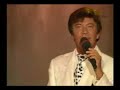 rex gildo - vaya con dios 1999 
rex gildo (* 2. juli 1936 in straubing als ludwig franz hirtreiter; ? 26. oktober 
1999 in m�nchen) war ein deutscher schauspieler und schlagers�nger.

wir haben uns�re tr�ume wahr gemacht
in dieser einen langen sommernacht
ich wusste nicht was ich tu
noch niemand war so z�rtlich so wie du

wir tanzten unter einem hellen stern
der wind, der trug zu uns ein lied von fern 
und das klang traurig und s��
wie vom verlornen paradies

vaya con dios mi amor
das leben wird schon weitergehn
vaya con dios mi amor
vielleicht gibt es ein wiedersehn
vaya con dios mi amor
wir werden irgendwann verstehn
liebe geht nie ganz verlorn
vaya con dios mi amor

wir glaubten an die macht der z�rtlichkeit
doch gl�ck ist niemals f�r die ewigkeit
wenn unser stern einmal f�llt
wir leben doch nur einmal auf der welt
das schicksal war mit uns
die nacht war warm
wir fielen den gef�hlen in den arm
wussten, heut nacht sind wir frei
und morgen ist der traum vorbei

vaya con dios mi amor
das leben wird schon weitergehn
vaya con dios mi amor
vielleicht gibt es ein wiedersehn
vaya con dios mi amor
wir werden irgendwann verstehn
liebe geht nie ganz verlorn
vaya con dios mi amor

vaya con dios mi amor
das leben wird schon weitergehn
vaya con dios mi amor
vielleicht gibt es ein wiedersehn
vaya con dios mi amor
wir werden irgendwann verstehn
liebe geht nie ganz verlorn
vaya con dios mi amor

das leben wird schon weitergehn
vaya con dios me amor
vielleicht gibt es