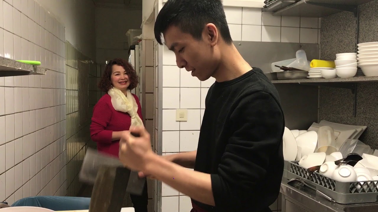 THĂM CỬA HÀNG HÙNG DUNG TẠI Gelsenkirchen VÙNG ESSEN