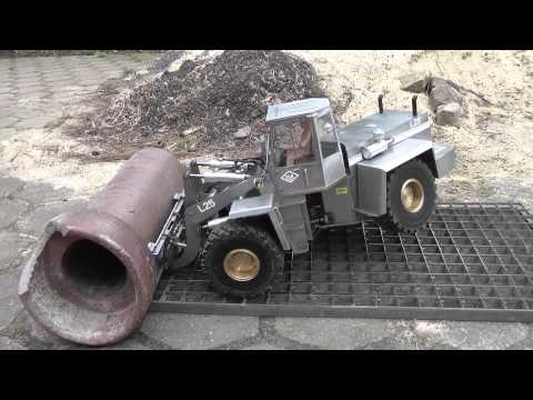 walkende Reifen - Anbaugeräte für Modellradlader hier kaufen: http://tobias-braeker.de Accessory equipment for RC wheel loader buy here: http://tobias-braeker.com Radlader | W...