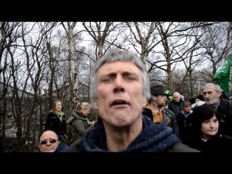 Bez at Barton Moss 17th March 2014