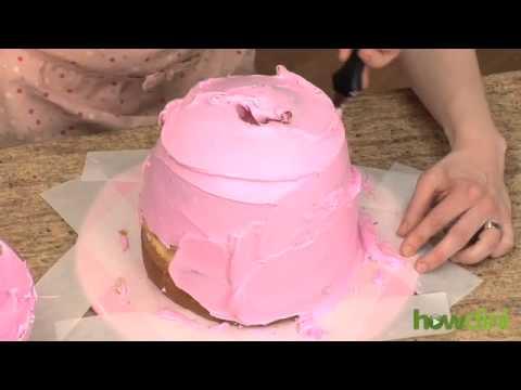 bolo - Se você pretende ter uma festa temática infantil, esta é a idéia perfeita para o bolo de aniversário. Este lindo bolo para princesas é fácil de fazer e decorar.