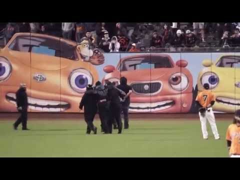 Security Guard Breaks Leg Tackling San Fran Giants Fan That Ran On Field