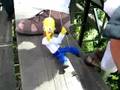 Homero baila porro