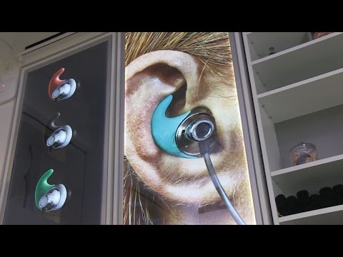 how to unclog ear phones