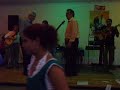 liu e leu dan�ando catira, em show no pesqueiro california em 2006.