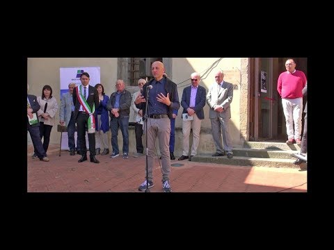 Taglio del nastro per 43° Mostra dell'Artigianato di Anghiari. Gią boom di presenze