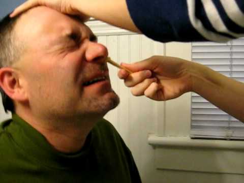 how to remove nose hair