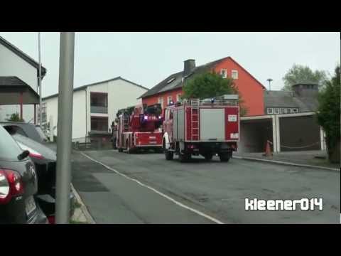 bma - Mehere Feuerwehren aus dem Raum Zell rücken zu einer Übung nach Zell an. Angenommen wurde ein Brand im inneren des Schulgebäudes. Folgende Einsatzkräfte wurd...