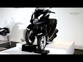 新型の三輪バイク「トリシティ」 三輪