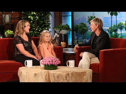 Adorable ‘Frozen’ Mom and Daughter Are Here